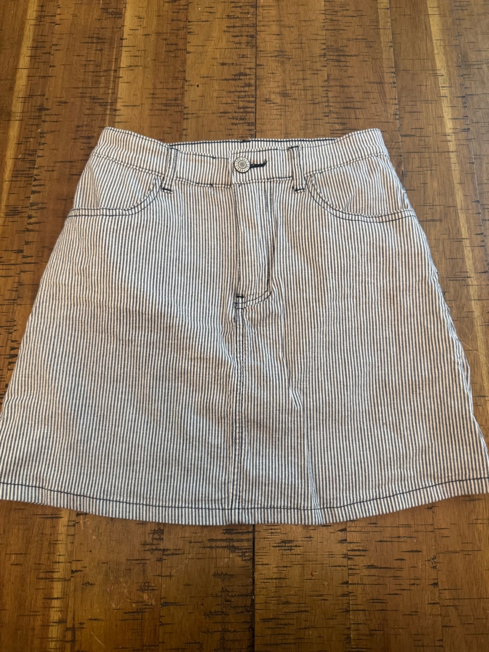 Brandy Melville J Galt Small Black & White Slim Straight Striped Skirt